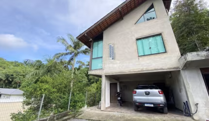 Casa com 4 quartos à venda no Itoupava Seca, Blumenau , 400 m2 por R$ 1.200.000