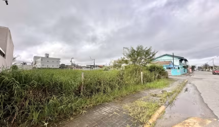Terreno comercial para alugar no Itacolomi, Balneário Piçarras , 562 m2 por R$ 3.000