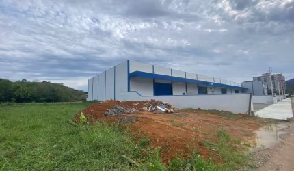 Terreno comercial para alugar no Itoupava Central, Blumenau , 300 m2 por R$ 1.500