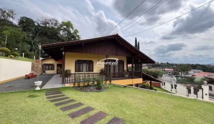 Casa com 4 quartos à venda no Tribess, Blumenau , 600 m2 por R$ 1.880.000