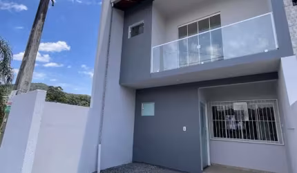 Casa com 2 quartos à venda no Itoupavazinha, Blumenau , 71 m2 por R$ 310.000