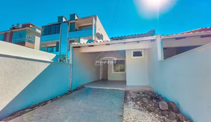 Casa com 2 quartos à venda no Itacolomi, Balneário Piçarras , 78 m2 por R$ 469.000