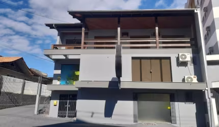 Apartamento com 4 quartos para alugar no Centro, Blumenau , 275 m2 por R$ 6.000