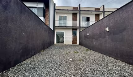 Casa com 2 quartos para alugar no Itacolomi, Balneário Piçarras , 71 m2 por R$ 2.250