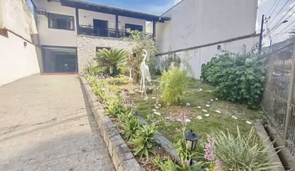Casa com 4 quartos para alugar no Progresso, Blumenau , 311 m2 por R$ 3.650