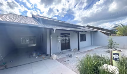 Casa com 2 quartos para alugar no Itoupava Central, Blumenau , 118 m2 por R$ 3.650