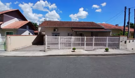 Casa com 3 quartos à venda no Salto Weissbach, Blumenau , 92 m2 por R$ 580.000
