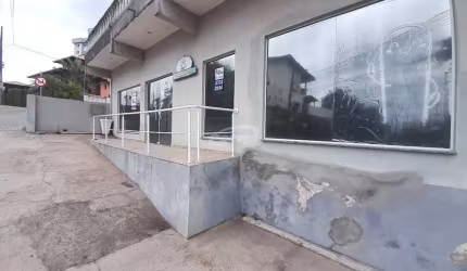 Sala comercial com 4 salas para alugar no Centro, Gaspar , 100 m2 por R$ 2.200