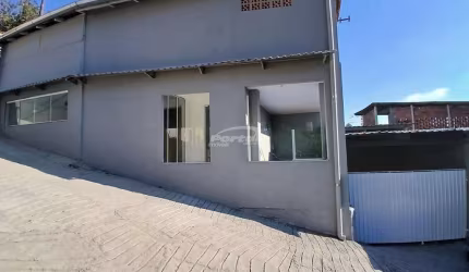 Casa com 3 quartos para alugar no Velha, Blumenau , 100 m2 por R$ 2.500