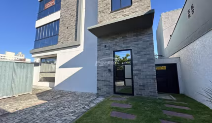 Apartamento com 3 quartos para alugar no Itacolomi, Balneário Piçarras , 90 m2 por R$ 3.800