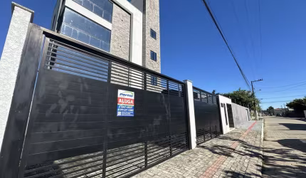 Apartamento com 3 quartos para alugar no Itacolomi, Balneário Piçarras , 90 m2 por R$ 3.500