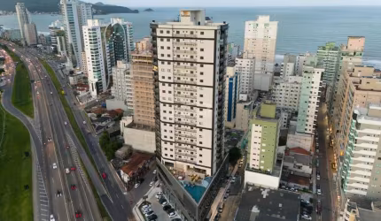 Apartamento com 3 quartos à venda em Meia Praia, Itapema , 123 m2 por R$ 1.989.000