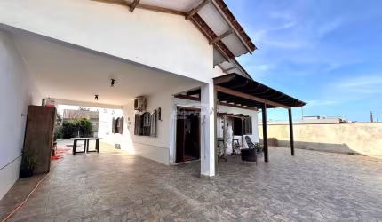Casa com 3 quartos à venda no Quinta dos Açorianos, Barra Velha , 180 m2 por R$ 1.170.000