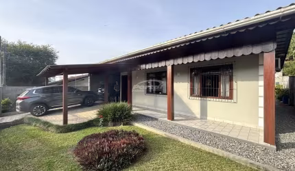 Casa com 5 quartos para alugar no Velha Central, Blumenau , 172 m2 por R$ 4.500