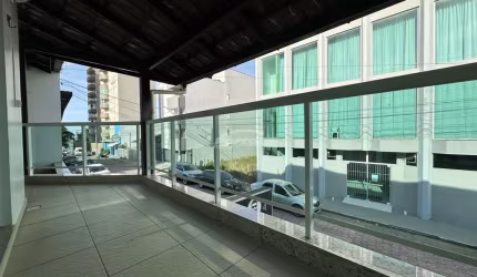 Apartamento com 2 quartos para alugar no Centro, Balneário Piçarras , 70 m2 por R$ 2.500
