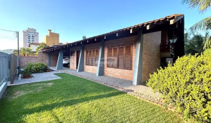 Casa com 5 quartos à venda no Velha, Blumenau , 482 m2 por R$ 1.350.000