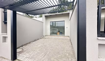 Casa com 1 quarto à venda em Poço Grande, Gaspar , 38 m2 por R$ 215.000