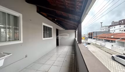 Apartamento com 2 quartos para alugar no Itacolomi, Balneário Piçarras , 65 m2 por R$ 2.780