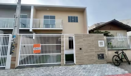 Casa com 3 quartos à venda no Itacolomi, Balneário Piçarras , 85 m2 por R$ 530.000