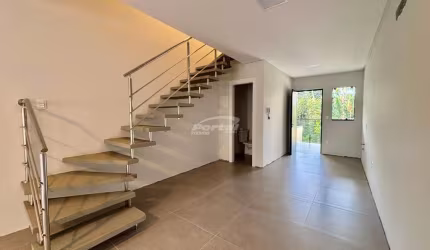 Casa com 2 quartos à venda em Água Verde, Blumenau , 97 m2 por R$ 650.000