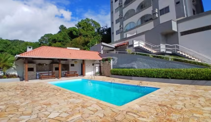 Apartamento com 3 quartos para alugar no Centro, Blumenau , 140 m2 por R$ 2.600