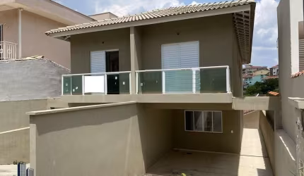 Residencial Villa D'Este - Casa à venda em Cotia/SP no Jardim rio das Pedras, no residencial Villa D'este - Sobrado com 3 dormitórios, sendo 1 suíte (Km 30 Rap. Tavares)