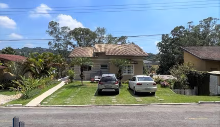 Casa à venda no bairro Nova Higienópolis - Jandira/SP