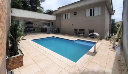 Casa à venda no bairro Transurb - Itapevi/SP