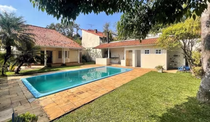 Casa à venda no bairro Granja Viana - Cotia/SP