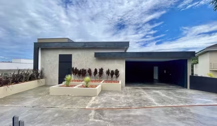 Casa à venda no bairro Golf Gardens - Carapicuíba/SP
