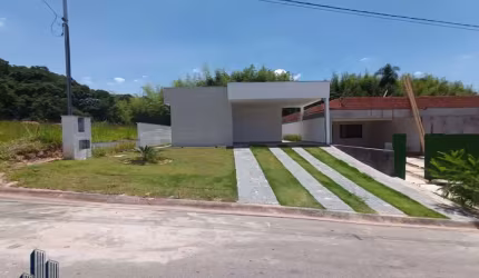 Casa à venda no bairro Capuava - Embu das Artes/SP