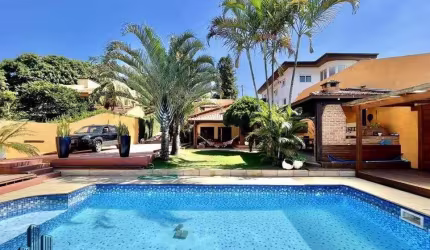 CondOMÍNIO Chácara dos Lagos - Casa Alto Padrão no Condomínio  Chácara dos Lagos - 3 dorms / 1 suíte, gourmet, piscina e Lareira!