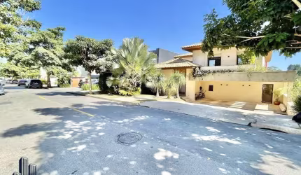 Vintage Arte de Morar - Casa Alto Padrão no Condomínio Vintage - 5 suítes (4 + 1apto. hóspedes), piscina, gourmet!