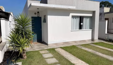 Condomínio Vila Velha - Casa á venda na Granja Viana, dentro do condomínio Vila Velha 100m²