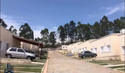 VILA DE OURO - Casa térrea à venda em Cotia/SP na Água Espraiada no condomínio Vila de Ouro com 110m²