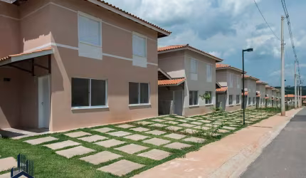 Condomínio Bosques Da Vila - Casa à venda em Cotia/SP no Jardim Petrópolis no Condomínio Bosques da Vila 100m²