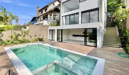 CONDOMÍNIO SÃO PAULO II - Casa Alto Padrão no Condomínio SP II - Zero Km! Moderna, 4 suítes, gourmet e piscina!