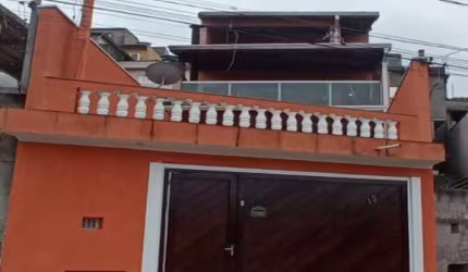 Casa à venda em Cotia/SP, no Jardim Araruama com 350m²