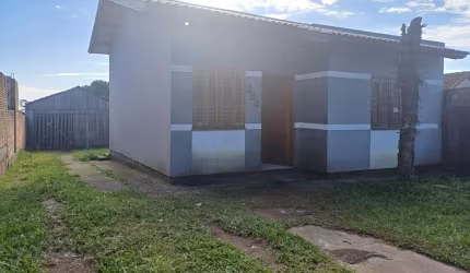 Casa com 2 quartos à venda na Avenida Maurício Sirostsky Sobrinho, 655, Morada da Colina, Guaíba por R$ 290.000