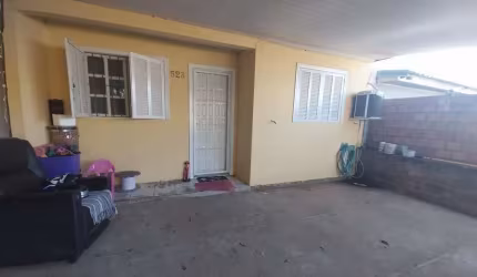 Casa com 2 quartos à venda na Osvaldo Linck, 523, Columbia City, Guaíba por R$ 260.000