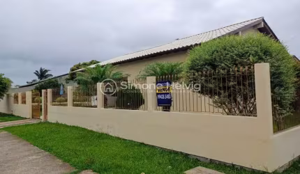 Casa com 2 quartos à venda na Rua Josué Guimarães, 303, Jardim dos Lagos, Guaíba por R$ 568.000