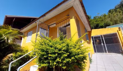 Casa com 2 quartos à venda na Rua Aladim de Araújo Pinto, 77, Centro, Guaíba por R$ 360.000