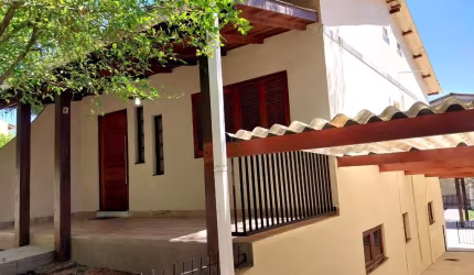 Casa com 3 quartos à venda na Avenida Alegria, 85, Alegria, Guaíba por R$ 549.000
