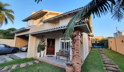 Casa com 3 quartos à venda na Carlo Ventura, 330, Centro, Guaíba por R$ 1.070.000