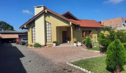 Casa com 3 quartos à venda na Dona Tereza Spagiari, 8, Alegria, Guaíba por R$ 850.000