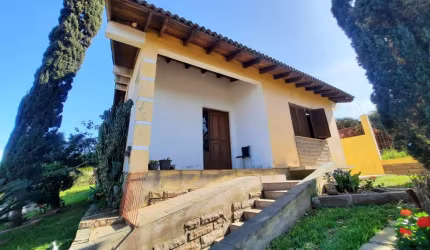 Casa com 4 quartos à venda na Rua Coronel Inácio de Quadros, 1145, Ermo, Guaíba por R$ 550.000