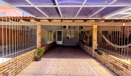 Casa com 2 quartos à venda na Rua Josué Guimarães, 417, Jardim dos Lagos, Guaíba por R$ 240.000