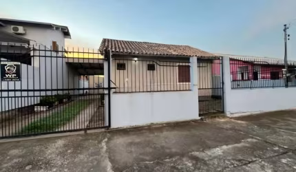 Casa com 2 quartos à venda na Rua Santa Clara, 222, Jardim dos Lagos, Guaíba por R$ 375.000