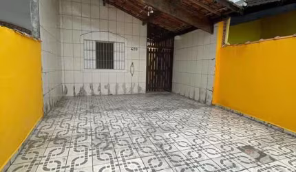 Casa com 2 quartos, Caiçara, Praia Grande - R$ 350 mil, Cod: 3343