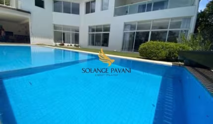 Casa alto padrão em condominio fechado!